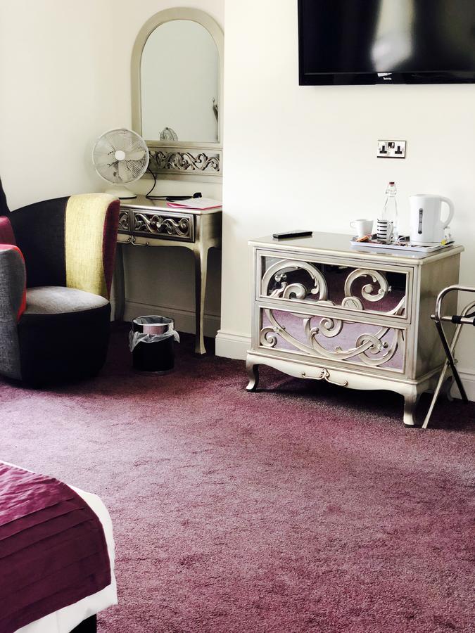The Ship Leopard Hotel - No Children (Adults Only) Portsmouth Dış mekan fotoğraf
